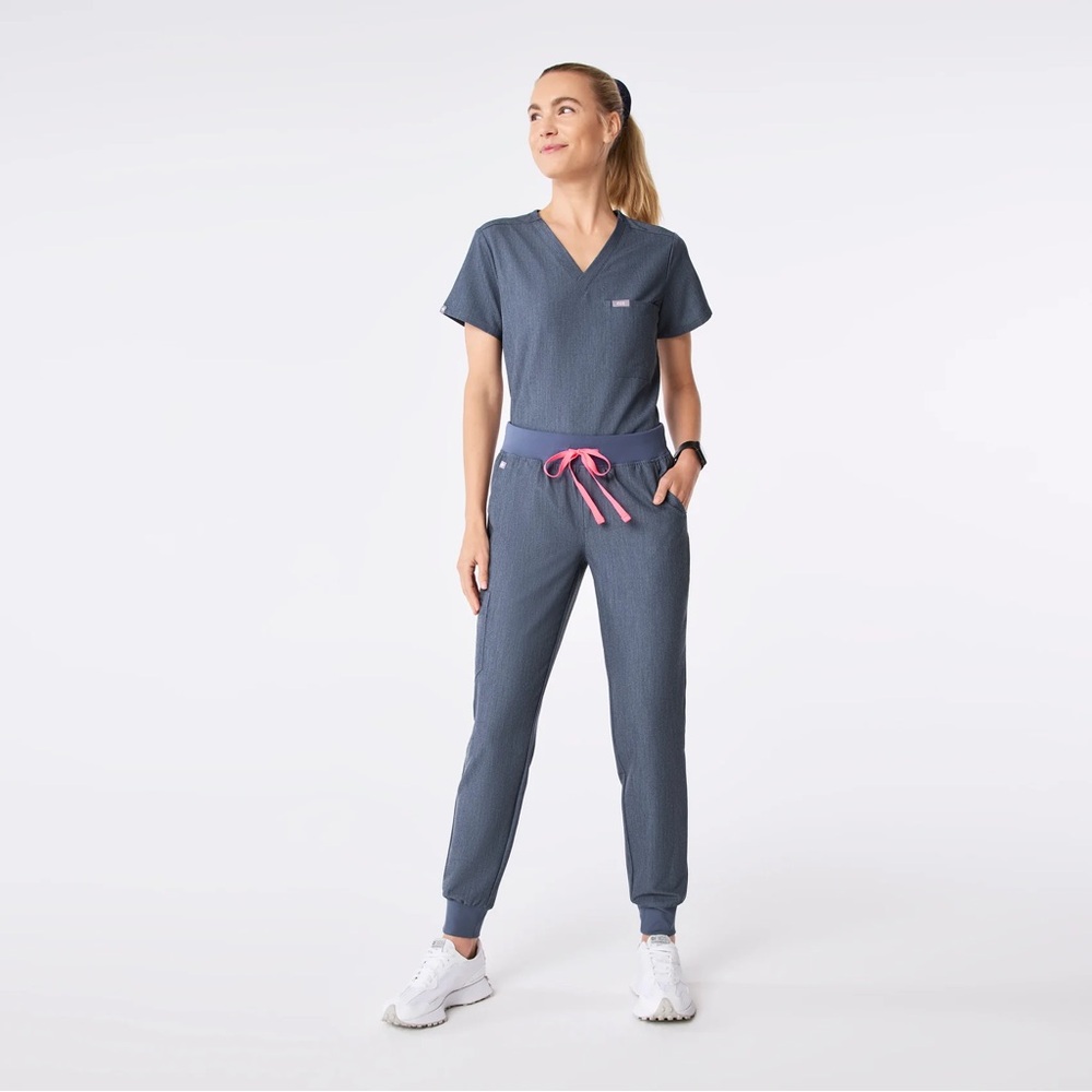BRAND NEW Figs Scrub Set (Heather Denim)